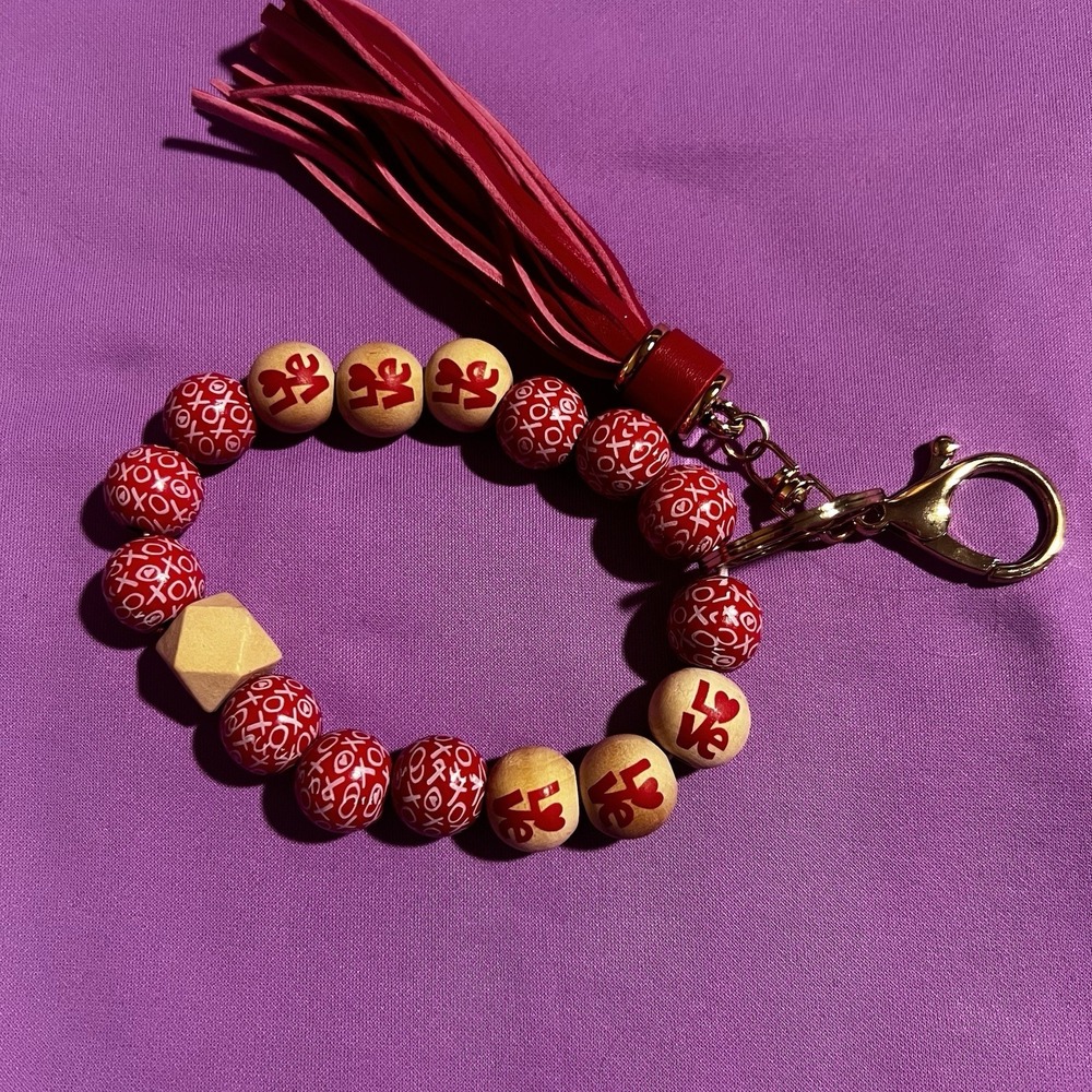 Beaded Keychain Wristlet Bracelet XOXO L❤️VE Love Wooden